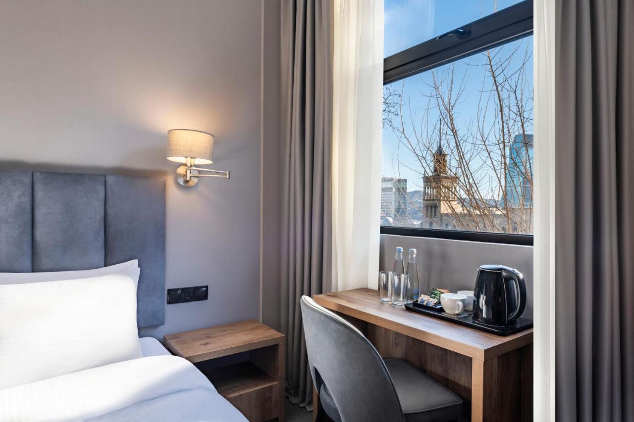 Barnovi Boutique Hotel Tbilisi Exteriör bild